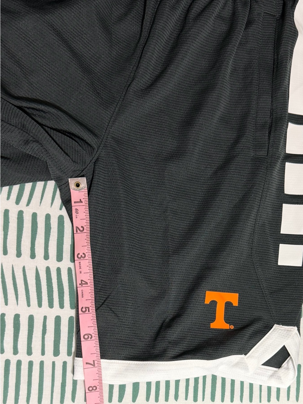Nike Tennessee Volunteers Boys Youth Medium Dri-FIT Elite Stripe Shorts NWT. - Picture 4 of 8